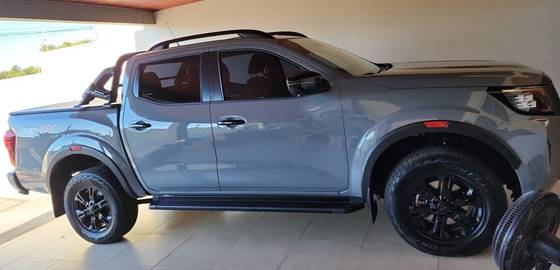 NISSAN FRONTIER 2.3 16V TURBO DIESEL PRO4X CD 4X4 AUTOMÁTICO